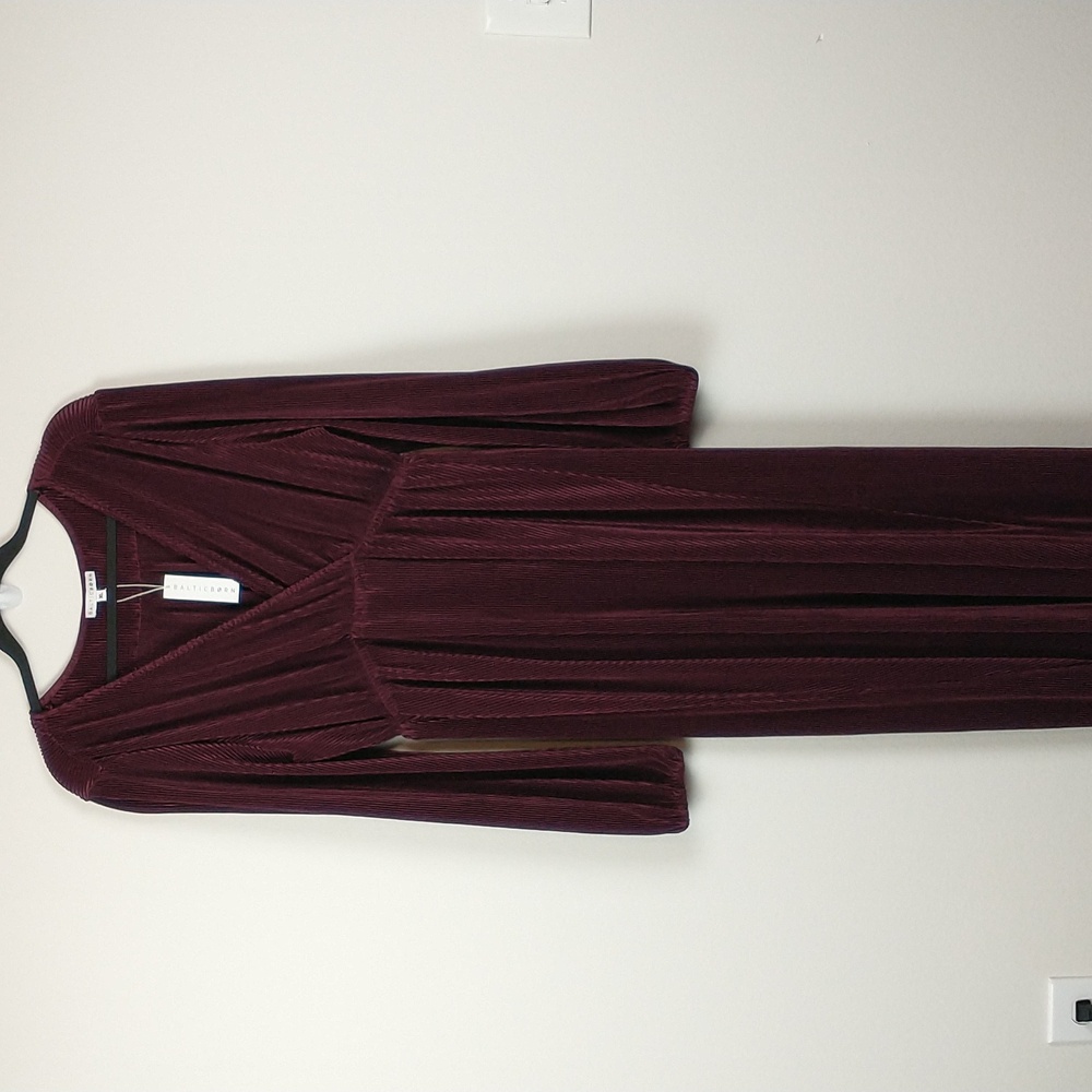 NEW Baltic Born Venus Pleated Maxi Dress XL Burgundy Surplice Neck Fit and Flare
